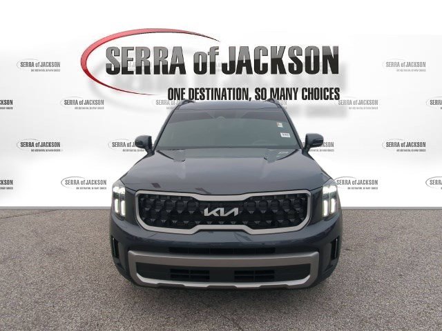 Certified 2023 Kia Telluride EX X-Line AWD/4WD image 3