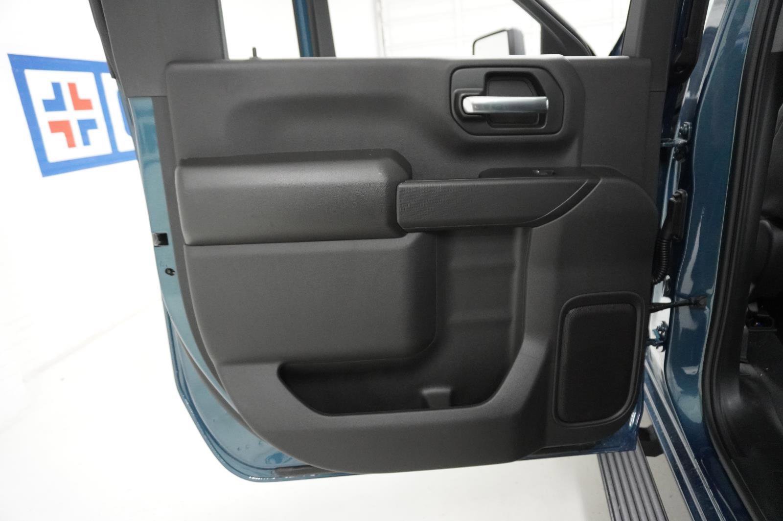 New 2026 Chevrolet Silverado 2500 Custom w/ Custom Value Package image 25