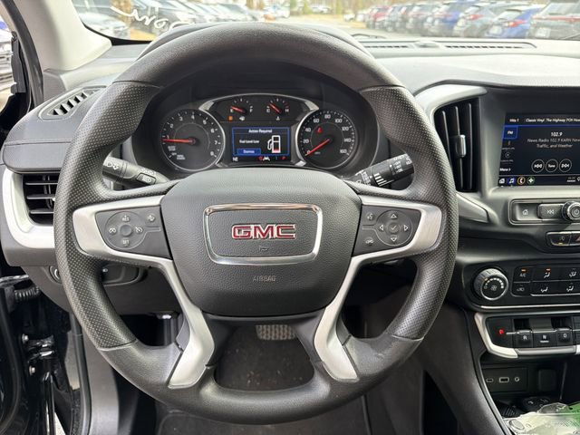 Used 2022 GMC Terrain SLE w/ Elevation Edition image 17