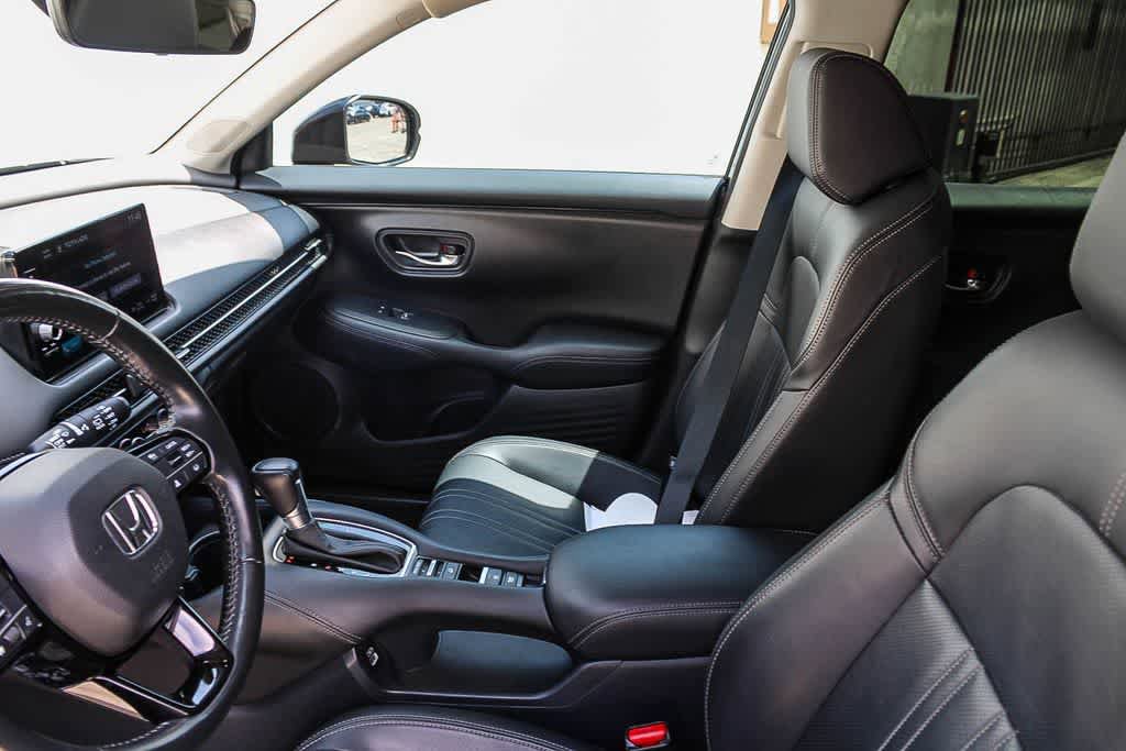 Used 2023 Honda HR-V EX-L image 16