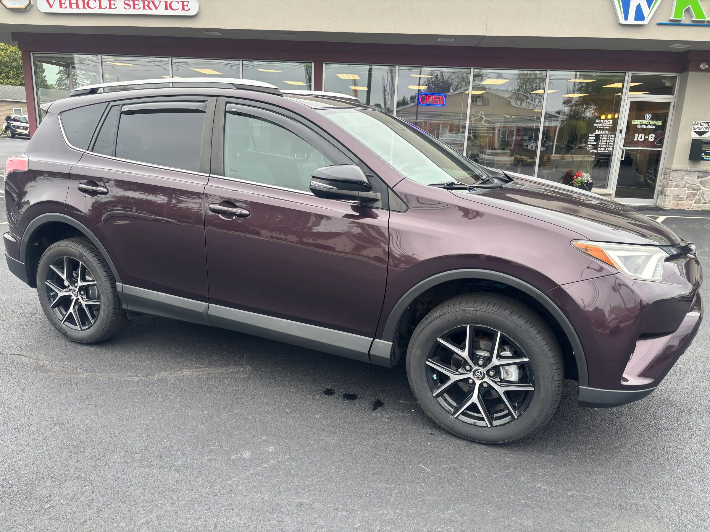 Used 2017 Toyota RAV4 SE