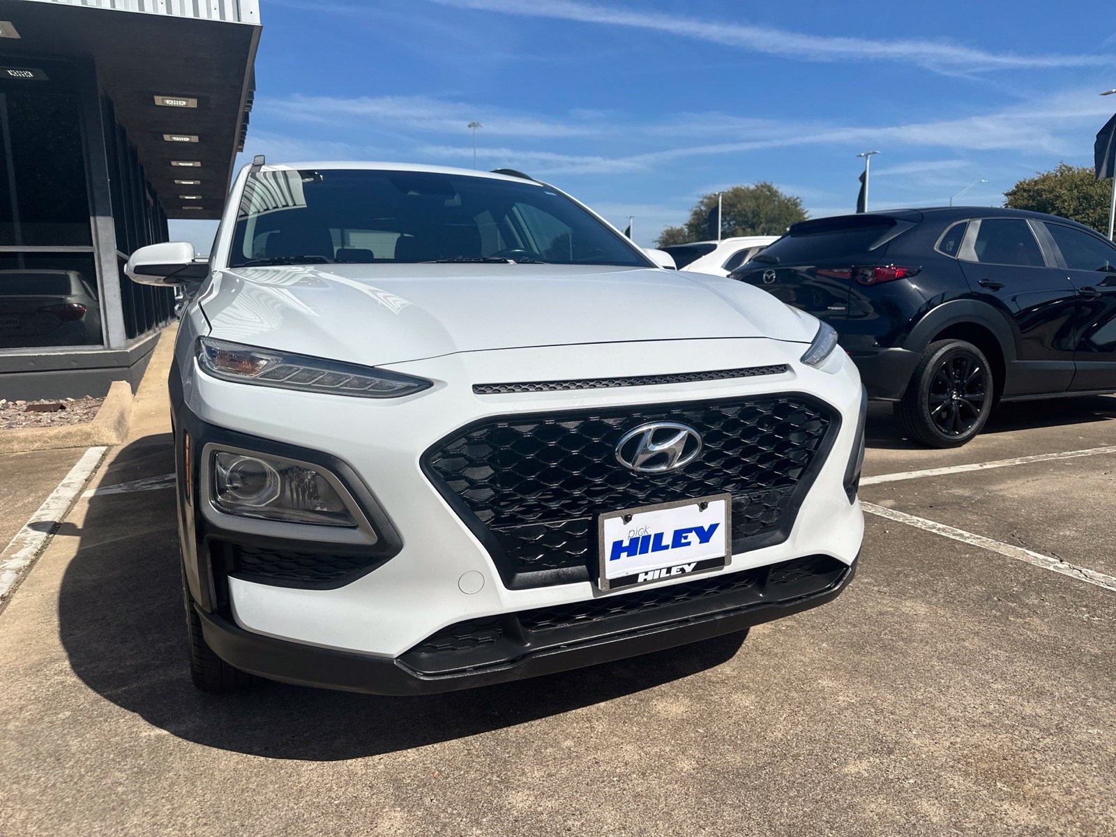 Used 2019 Hyundai Kona SEL w/ Cargo Package FWD image 2