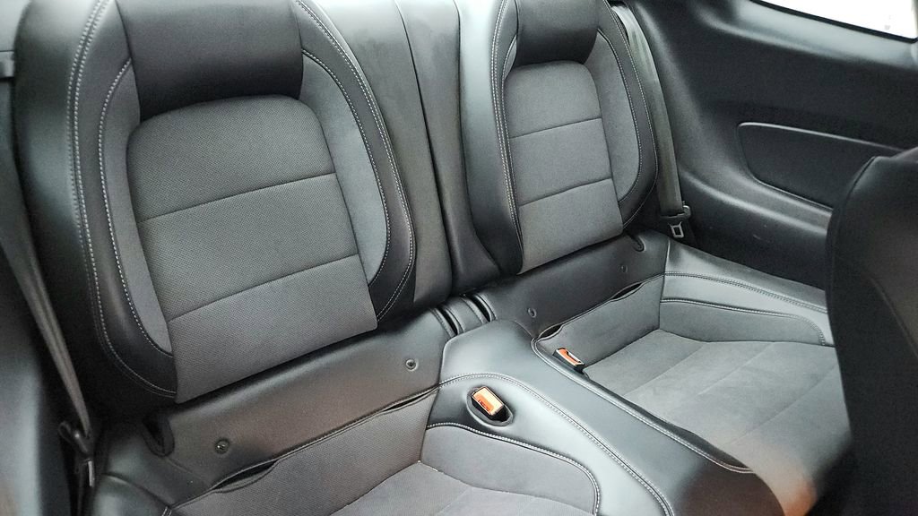 Used 2020 Ford Mustang Shelby GT350 w/ Technology Package image 33