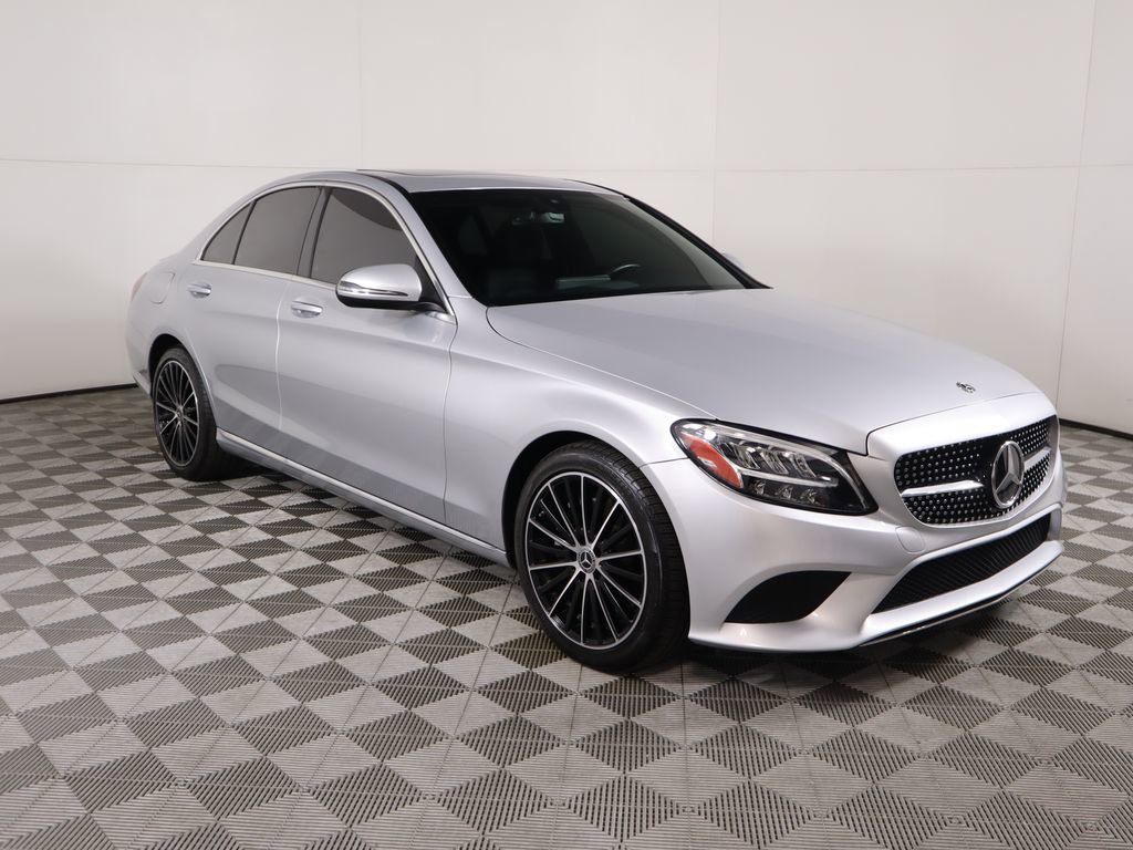 Used 2020 Mercedes-Benz C 300 Sedan image 3