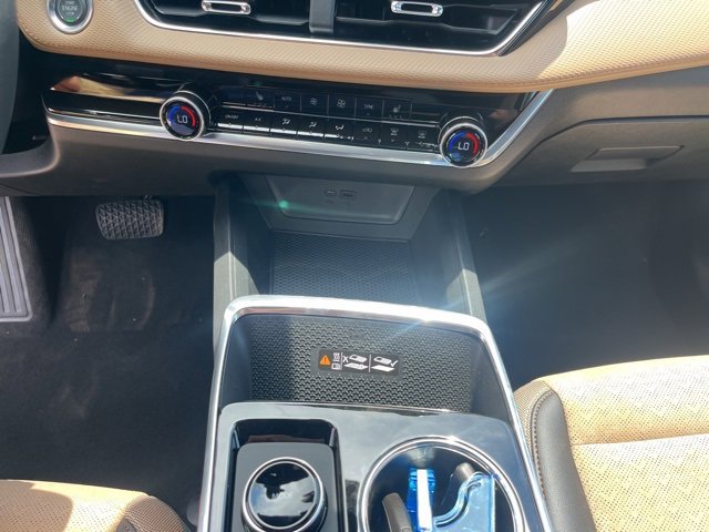 New 2026 Chevrolet Equinox ACTIV w/ LPO, Floor Liner Package image 32