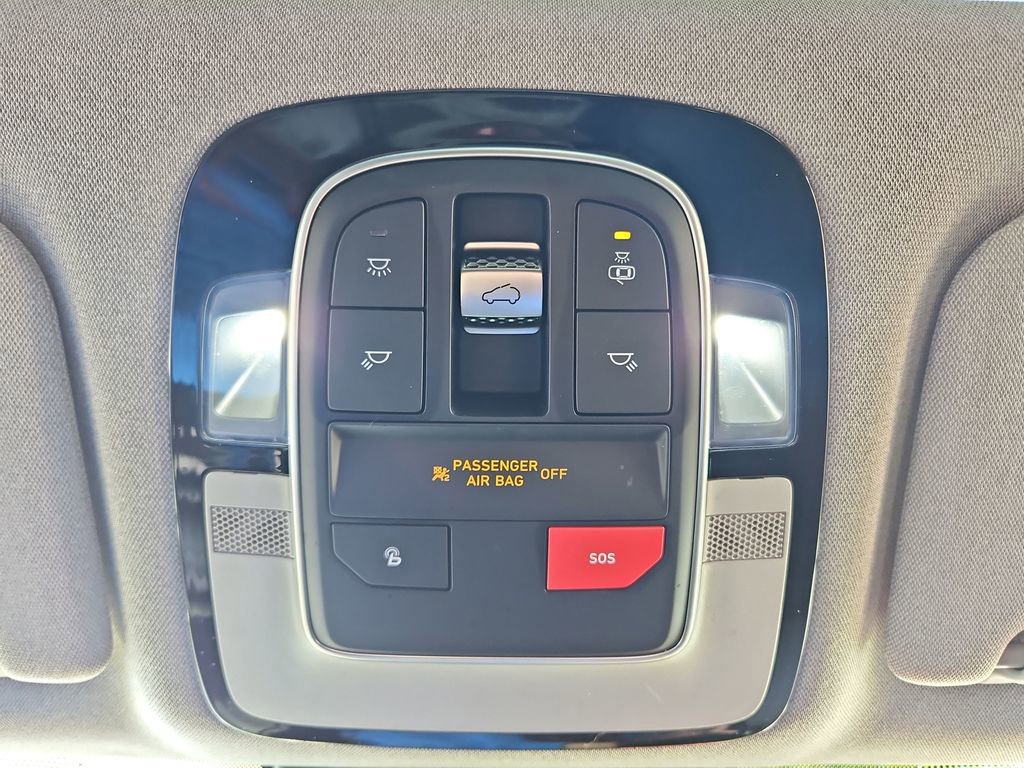 Used 2023 Hyundai Santa Fe Limited w/ Cargo Package image 21