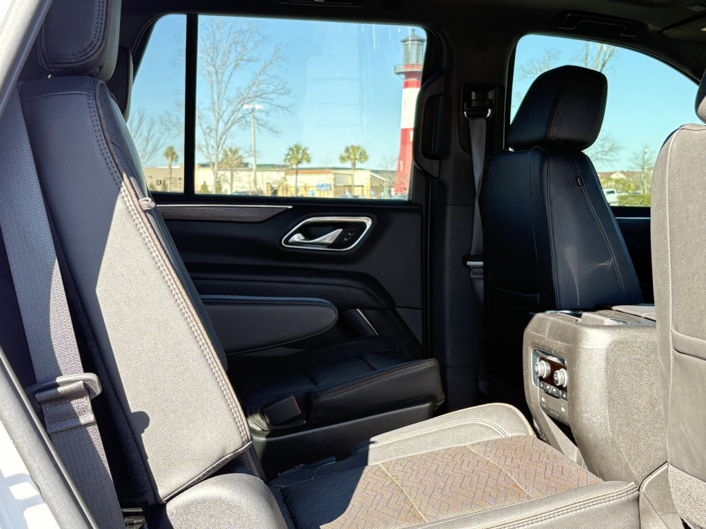 Used 2022 Chevrolet Tahoe High Country w/ Premium Package 2 image 10