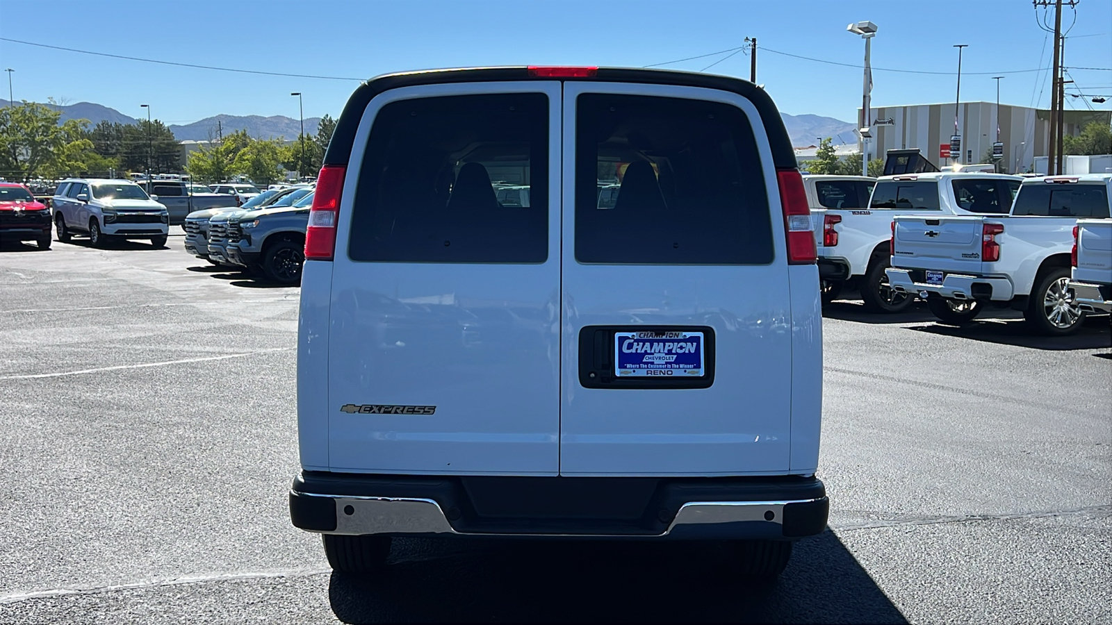 Certified 2025 Chevrolet Express 3500 LT w/ LT Preferred Equipment Group RWD image 7