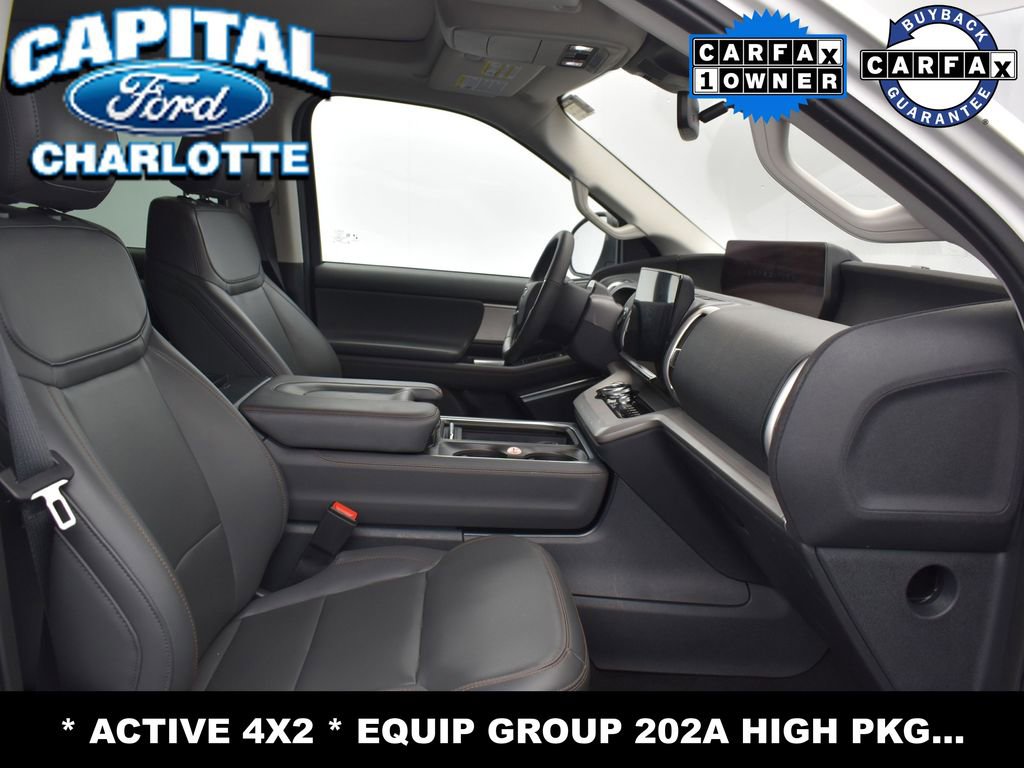 Used 2025 Ford Expedition Active image 10