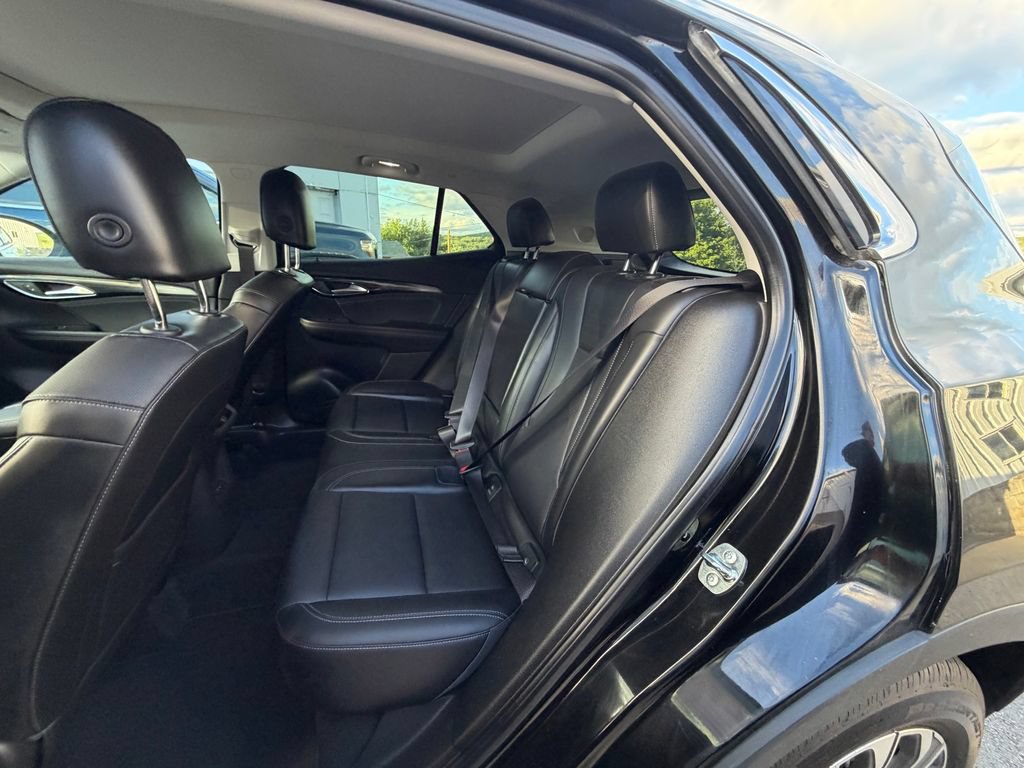 Used 2025 Buick Envision Preferred AWD/4WD image 10