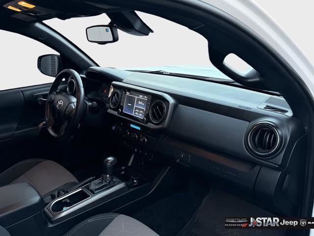Used 2021 Toyota Tacoma TRD Off-Road w/ Technology Package image 16