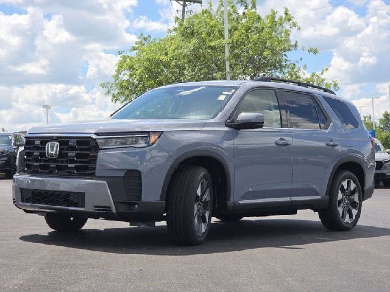 New 2026 Honda Pilot Touring image 8