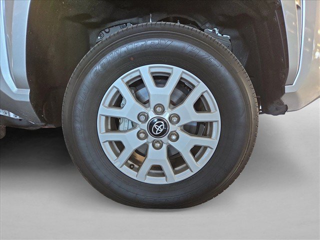 Certified 2024 Toyota Tacoma SR5 w/ SR5 Upgrade Package AWD/4WD image 21