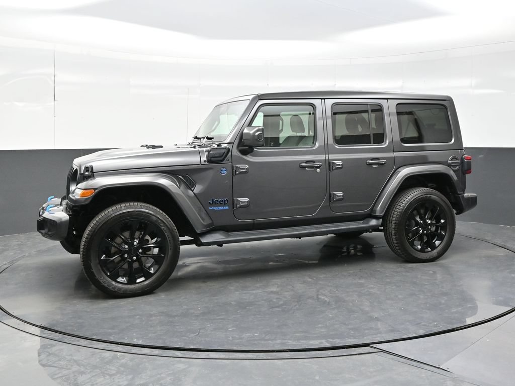 Used 2021 Jeep Wrangler Unlimited Sahara AWD/4WD image 3