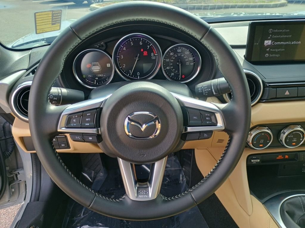 Used 2025 MAZDA MX-5 Miata RF Grand Touring image 18