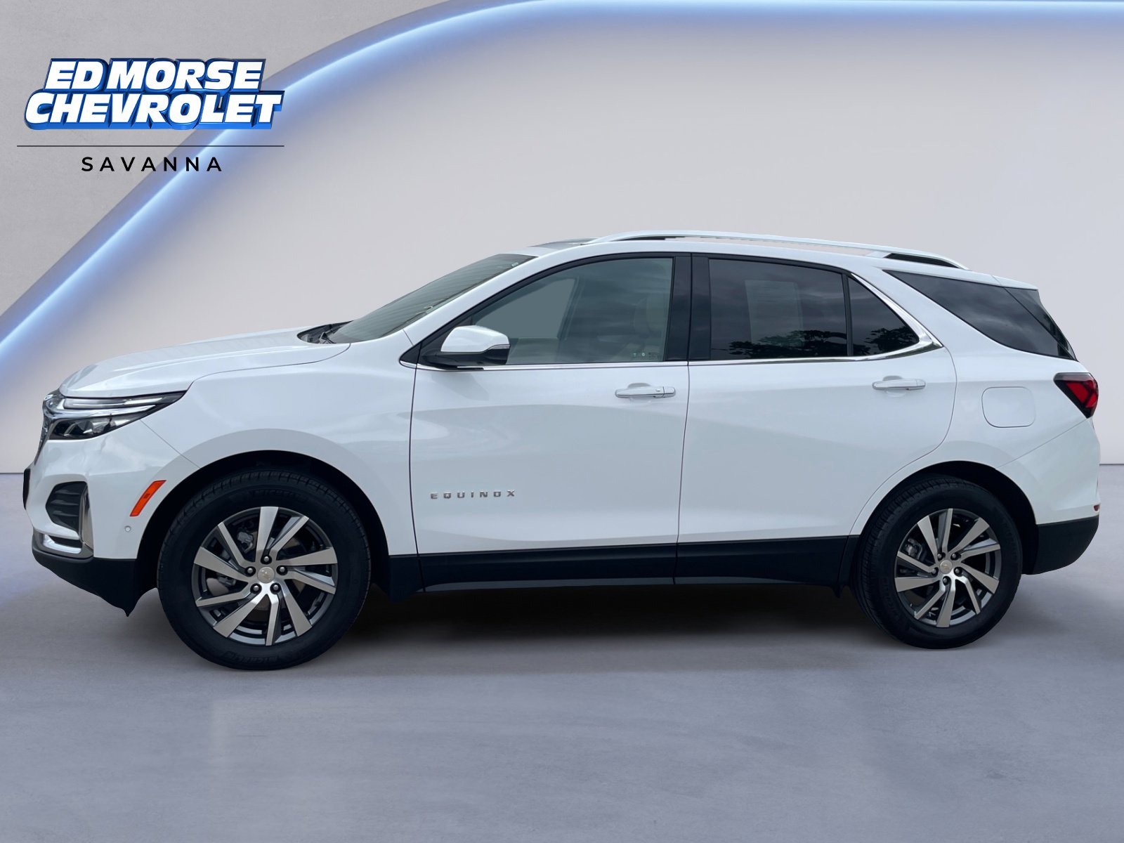 Used 2024 Chevrolet Equinox Premier AWD/4WD image 2