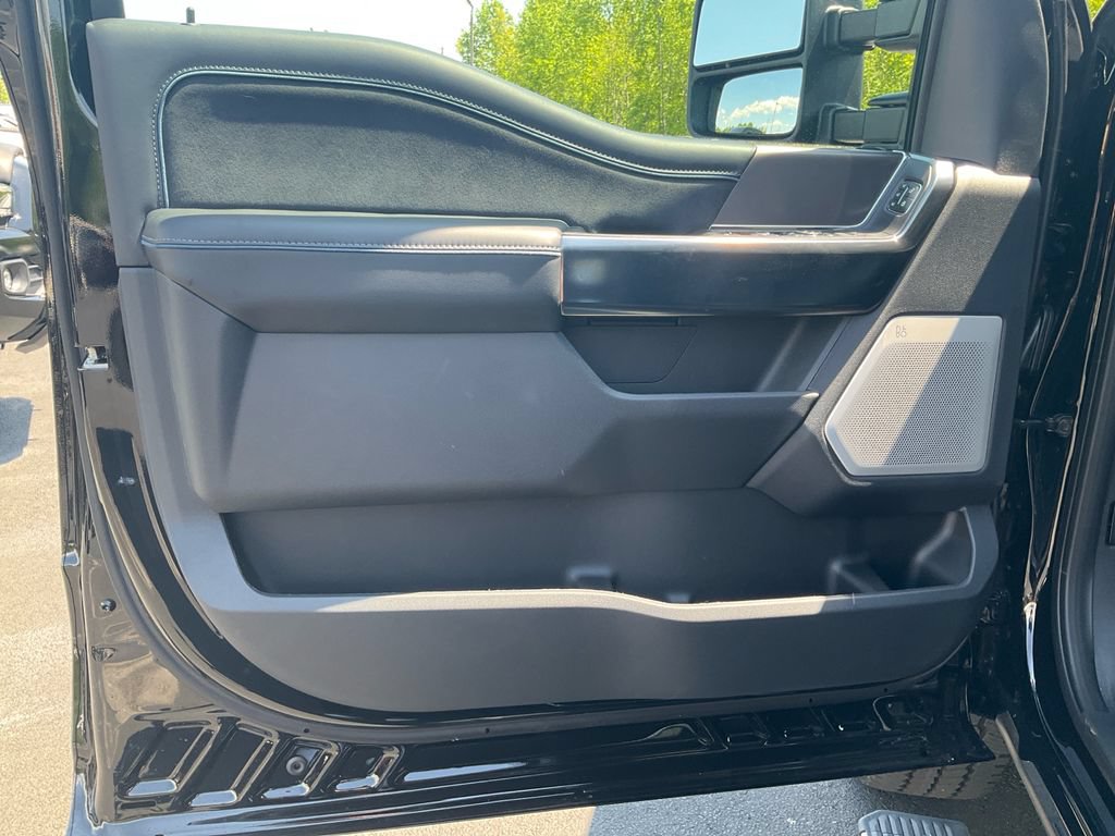 New 2026 Ford F250 Platinum AWD/4WD image 17