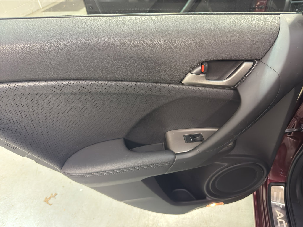 Used 2010 Acura TSX w/ Technology Package image 29
