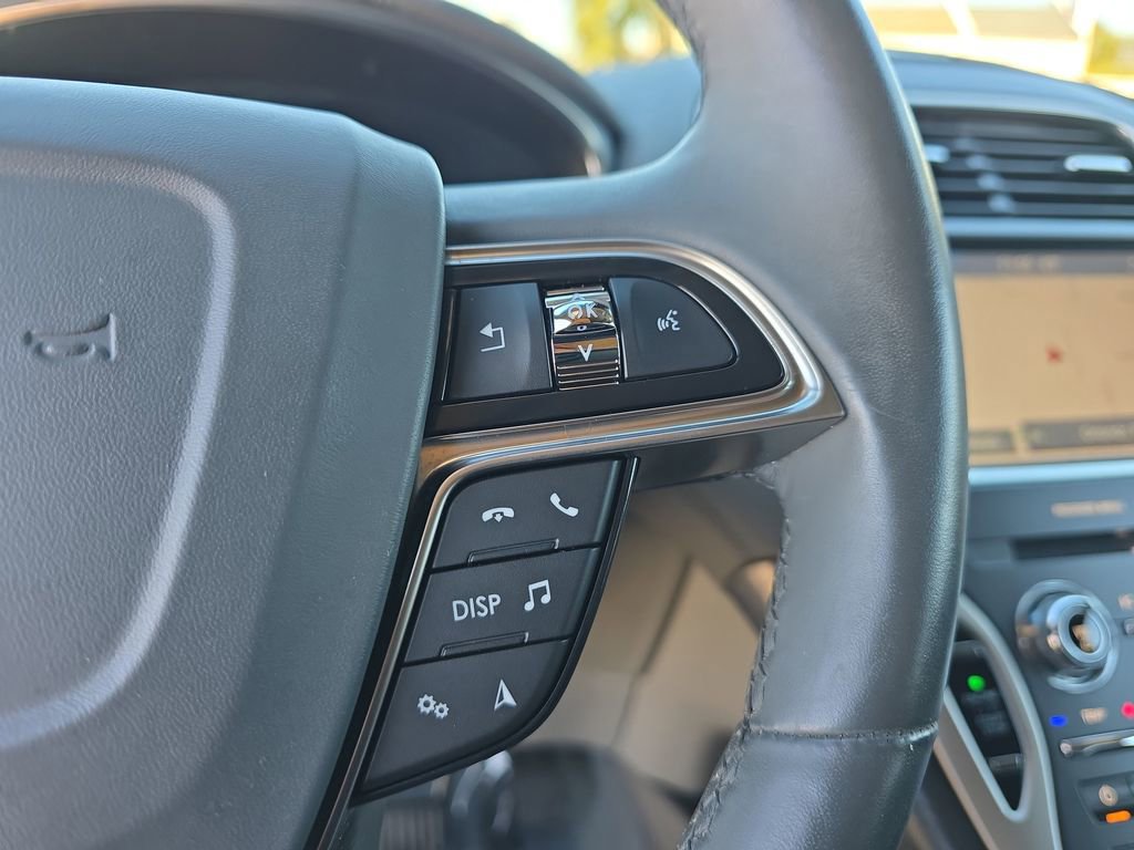 Used 2020 Lincoln Nautilus Reserve image 27