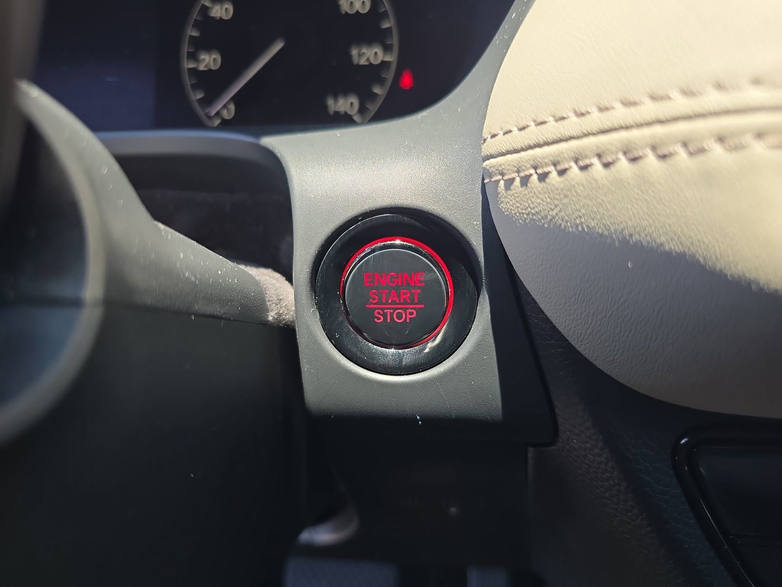 Certified 2025 Honda HR-V LX image 24
