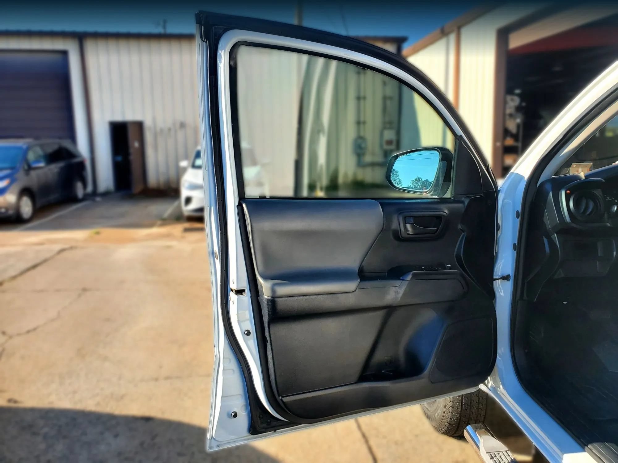 Used 2016 Toyota Tacoma SR RWD image 8
