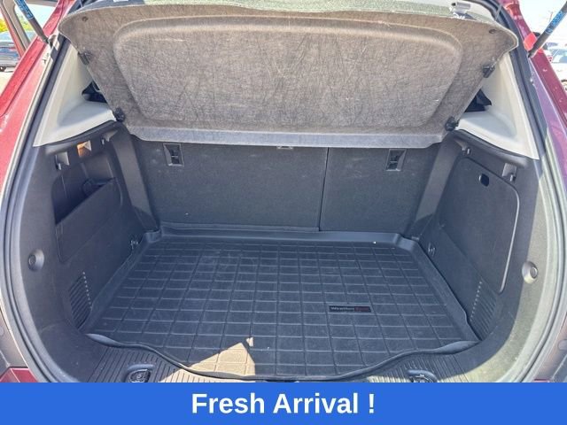 Used 2016 Chevrolet Trax LT w/ LT Sun and Sound Package FWD image 12