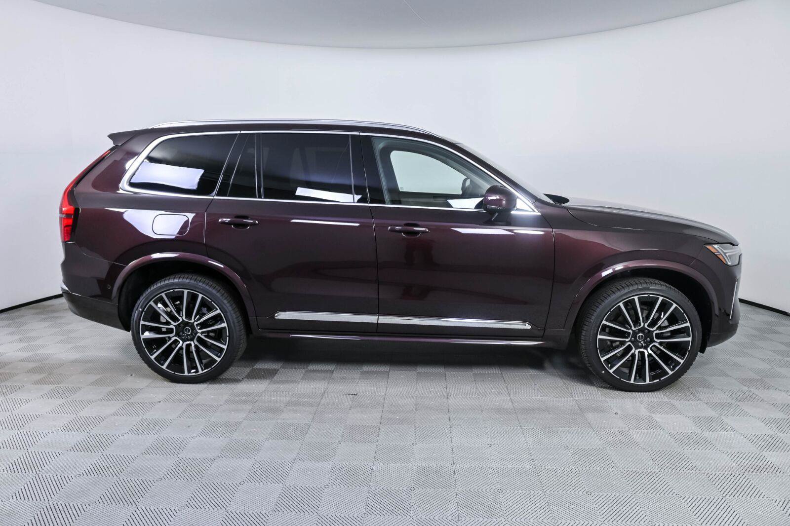 New 2026 Volvo XC90 B6 Plus w/ Protection Package Premier AWD/4WD image 27