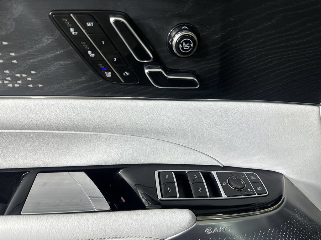 Certified 2023 Cadillac Lyriq 2WD image 26