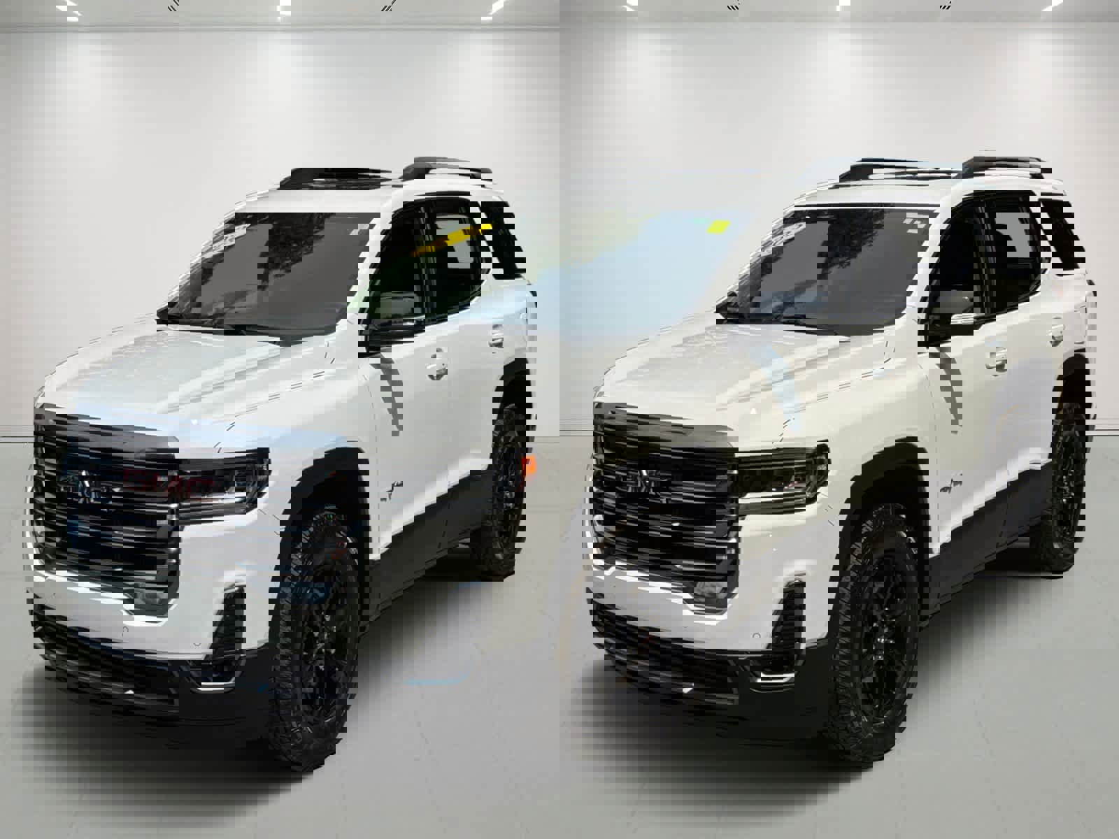 Used 2023 GMC Acadia AT4 image 1