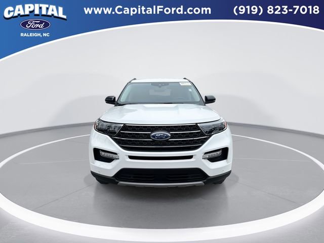 Certified 2023 Ford Explorer XLT w/ Equipment Group 202A image 3
