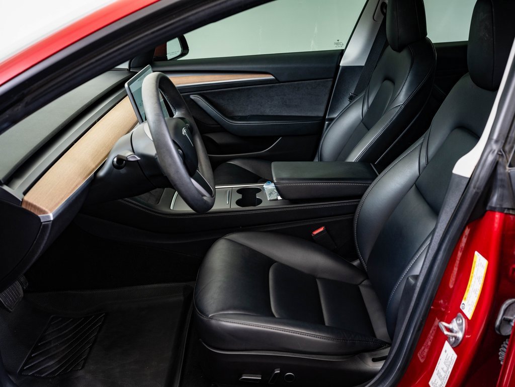 Used 2021 Tesla Model 3 Standard Range Plus image 18