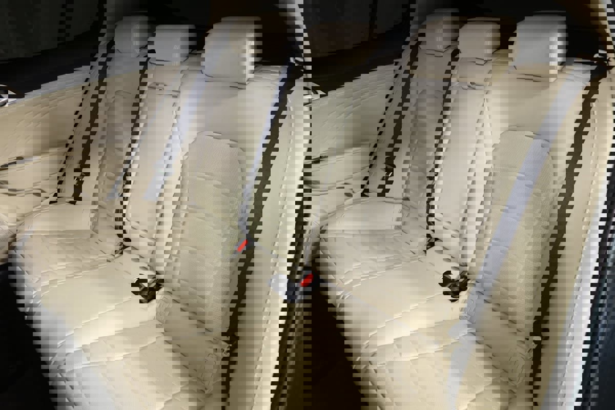 Used 2023 Kia Stinger GT2 image 11