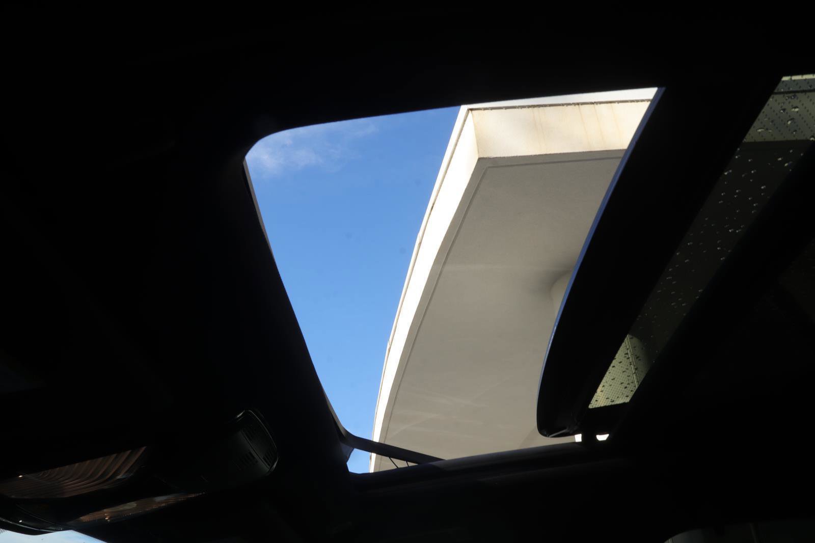 Used 2022 BMW X5 xDrive40i w/ M Sport Package image 24