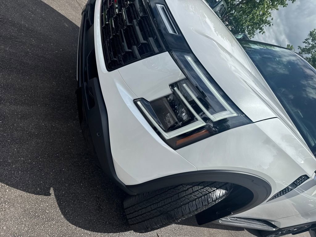 New 2026 Nissan Armada PRO-4X AWD/4WD image 36