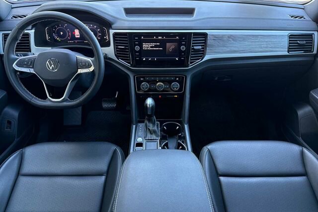 Certified 2023 Volkswagen Atlas Cross Sport SE w/ Black Wheel Package image 13