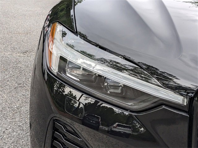 New 2025 Volvo XC60 B5 Plus w/ Protection Package Premier image 10