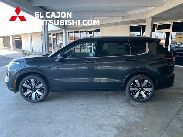 New 2026 Mitsubishi Outlander SEL image 7