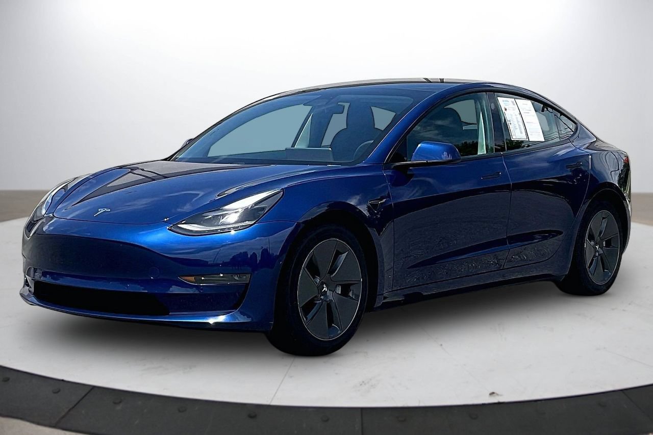 Used 2021 Tesla Model 3 Standard Range Plus RWD image 4