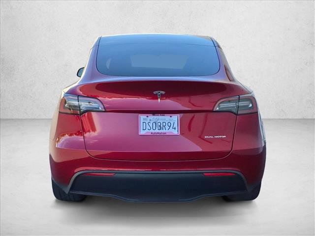 Used 2024 Tesla Model Y Long Range AWD/4WD image 7