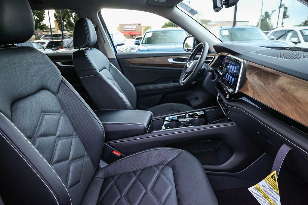 New 2026 Volkswagen Atlas SE image 30