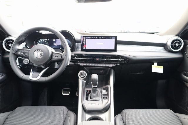 New 2025 Alfa Romeo Tonale Veloce w/ Premium Package image 11