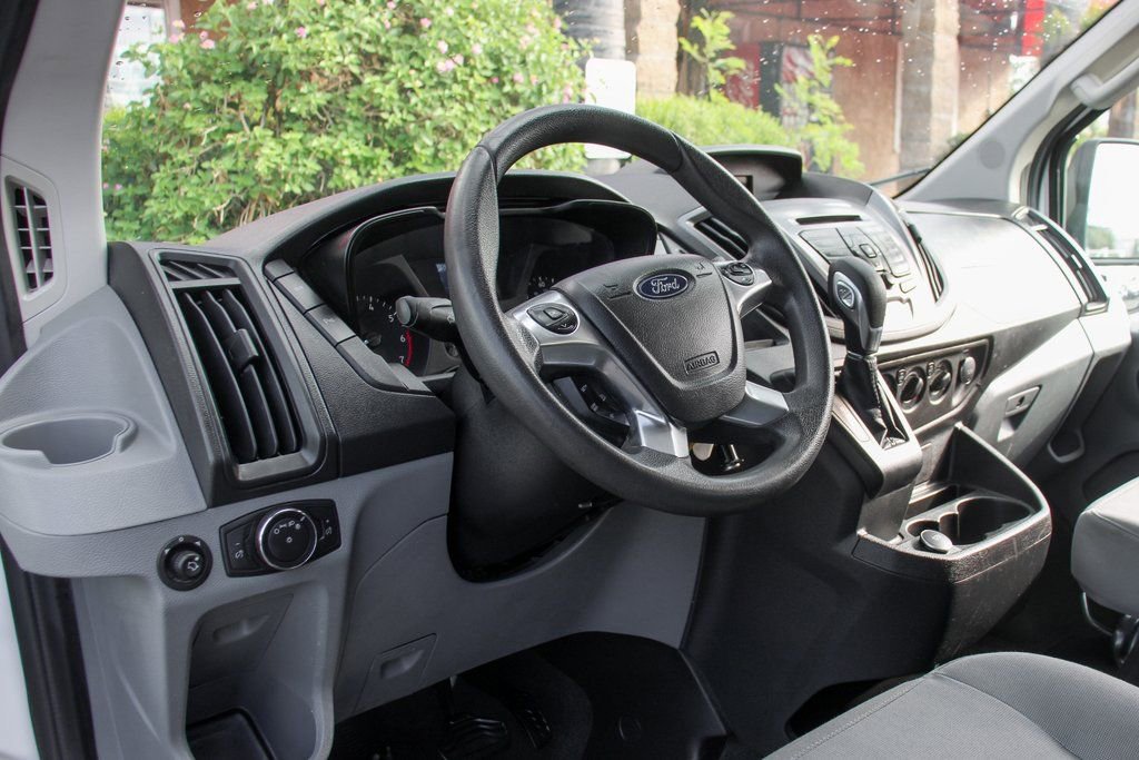 Used 2018 Ford Transit 350 XLT image 21