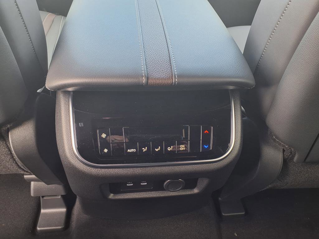 New 2026 Nissan Armada SL w/ Captain's Chari Seat Package image 16
