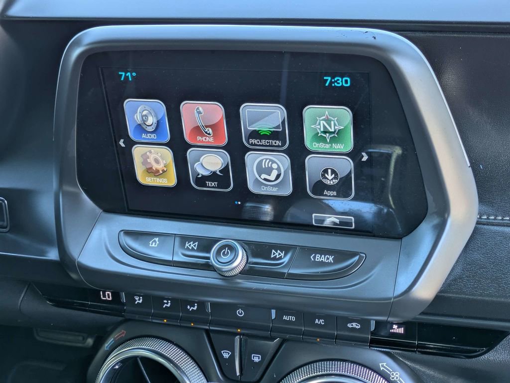Used 2018 Chevrolet Camaro LT w/ Technology Package image 16