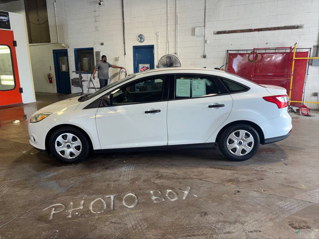 Used 2013 Ford Focus S FWD image 8