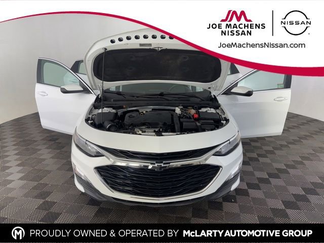 Used 2023 Chevrolet Malibu RS FWD image 11