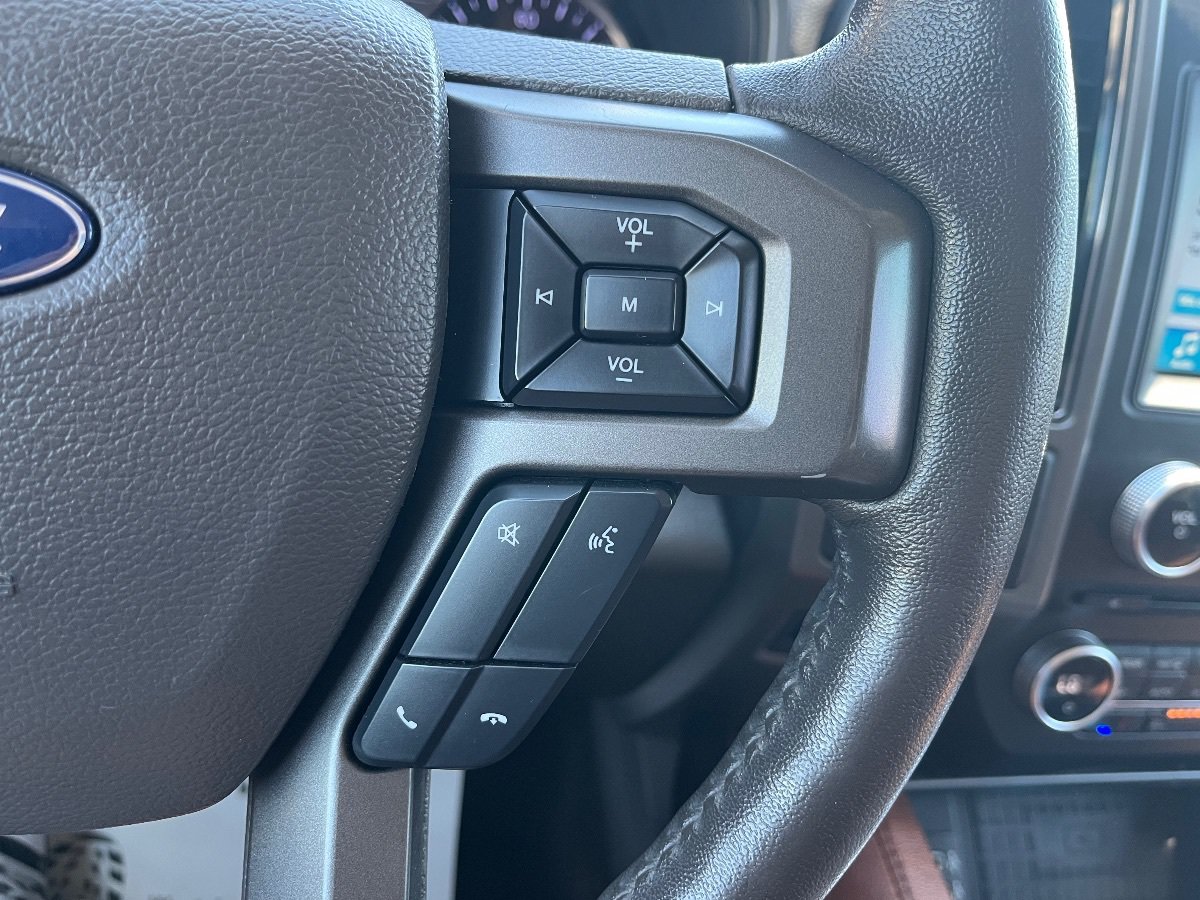Used 2018 Ford Expedition XLT w/ Equipment Group 202A RWD image 19