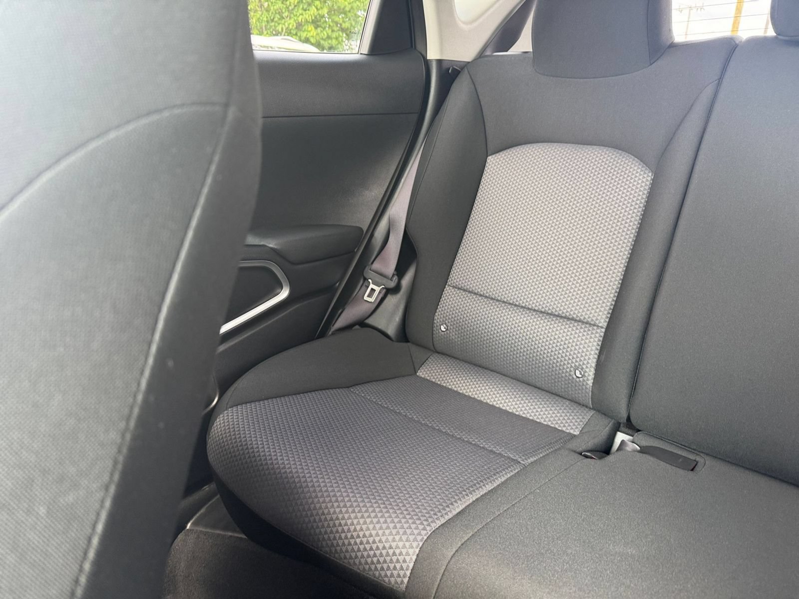 Used 2025 Kia Soul LX w/ LX Technology Package FWD image 37