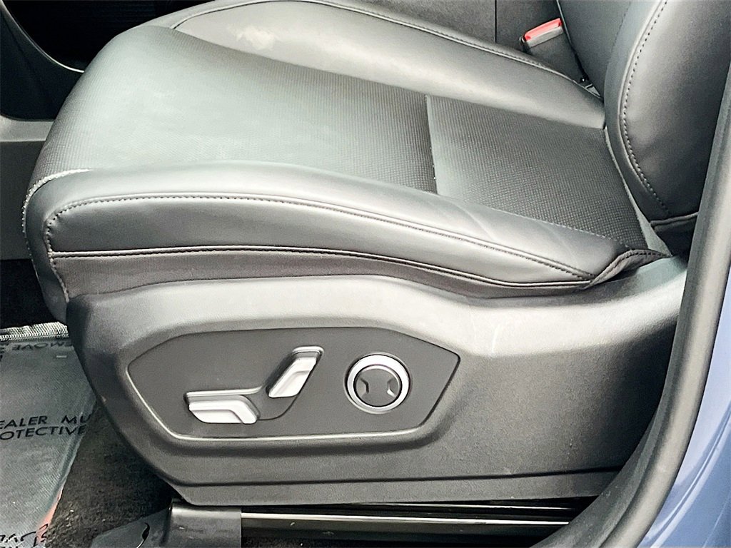 Used 2025 Hyundai Santa Fe XRT image 19