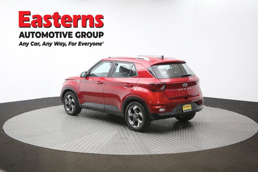 Used 2022 Hyundai Venue Limited image 63